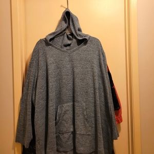 4X hooded light weight pullover sweater.  Blueish/Gray.  Muff style pocket.
